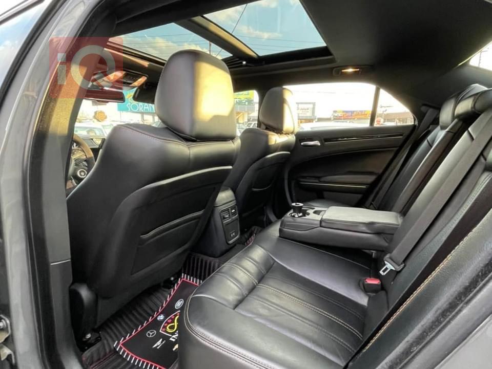 Chrysler 300